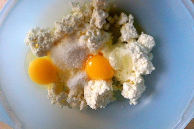 фото приготовления теста на твороге 1