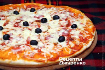 Готовое блюдо мясная пицца