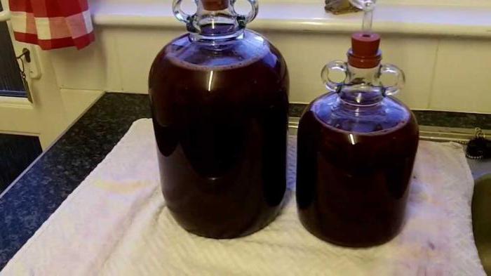 Как долго можно хранить домашнее вино?