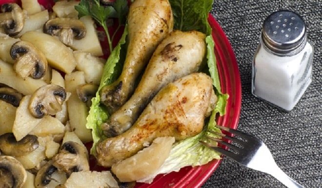 картошка с грибами и курицей