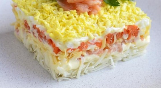 Салат Мимоза с красной рыбой - пошаговый рецепт с фото