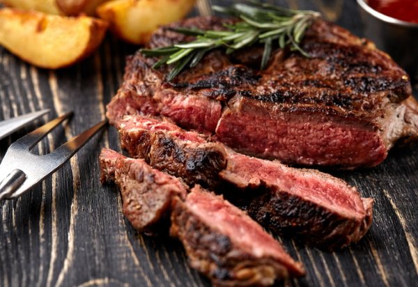 Стейк из мраморной говядины. Как приготовить на сковороде, гриле, в духовке