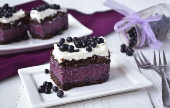 Торт с черникой – это фантастика! Рецепты разных тортов с черникой: с выпечкой и без , желейных, творожных, шоколадных