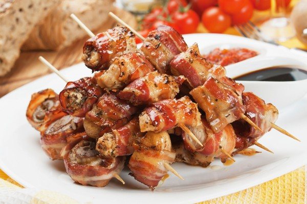 закуски с беконом